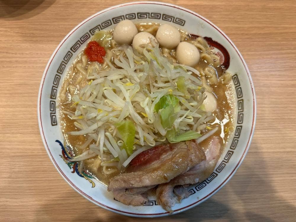ラーメン豚山 サクラステージ店