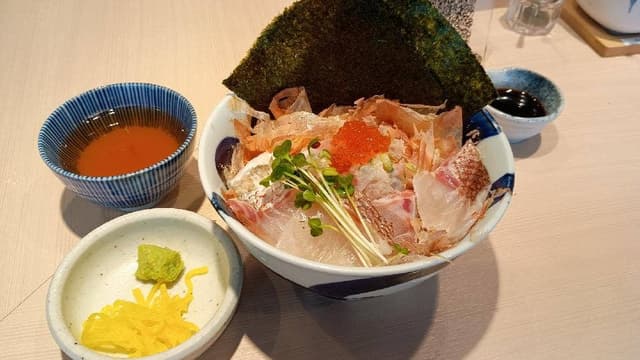 海鮮丼新太郎 - サブ画像3