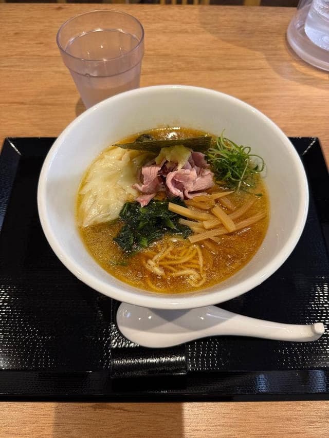 らぁ麺 鷹の羽 - サブ画像1