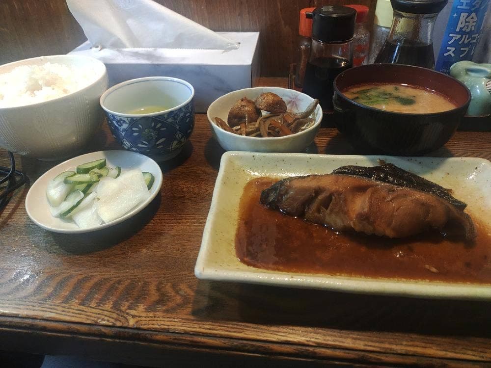 ひろもと食堂