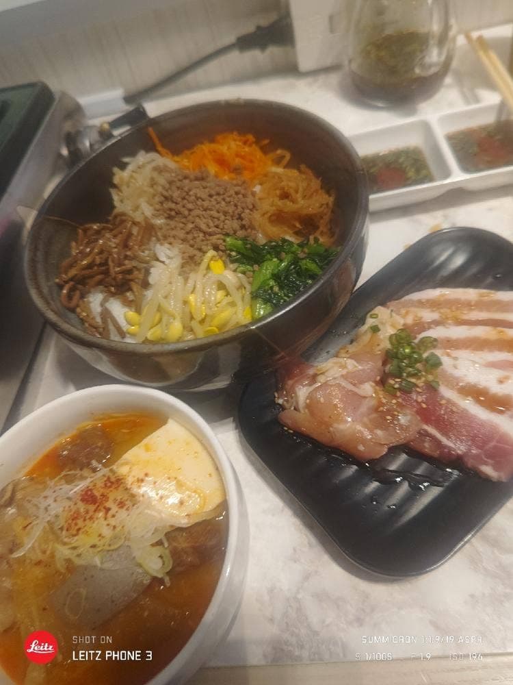 ホルモン&焼肉 絵のある街 赤羽店