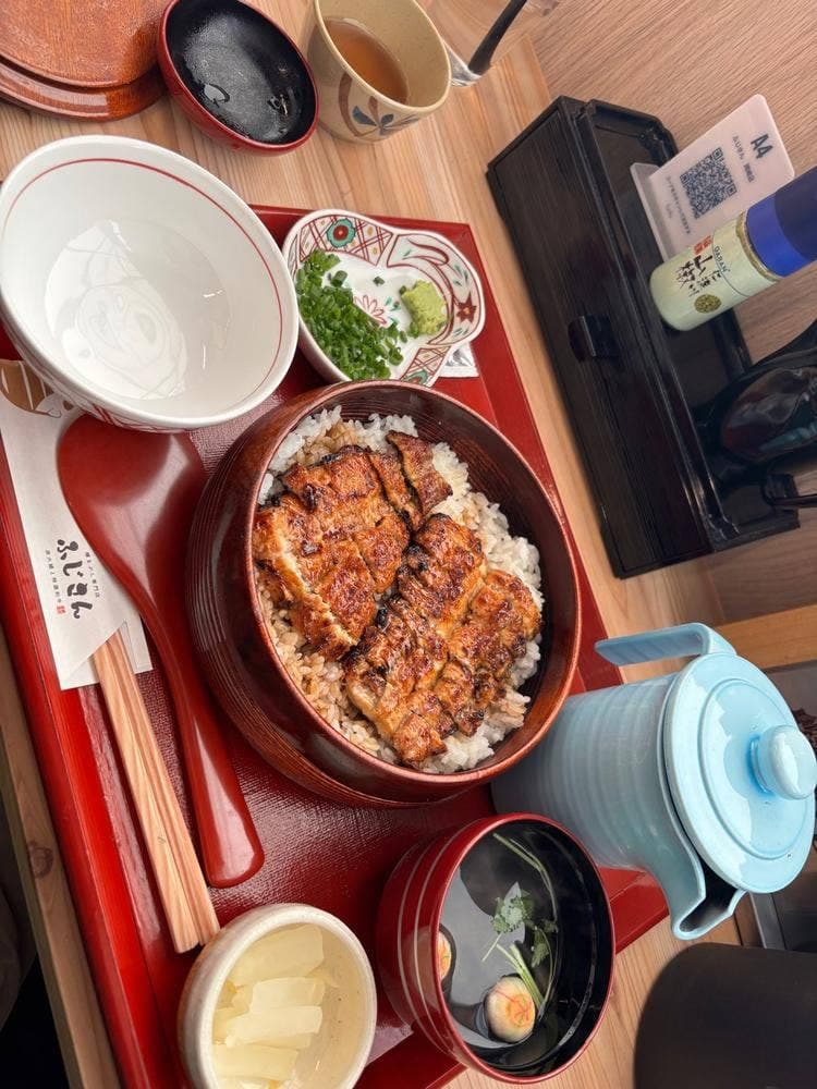 炭火鰻と特選和牛ふじさん 岡崎店