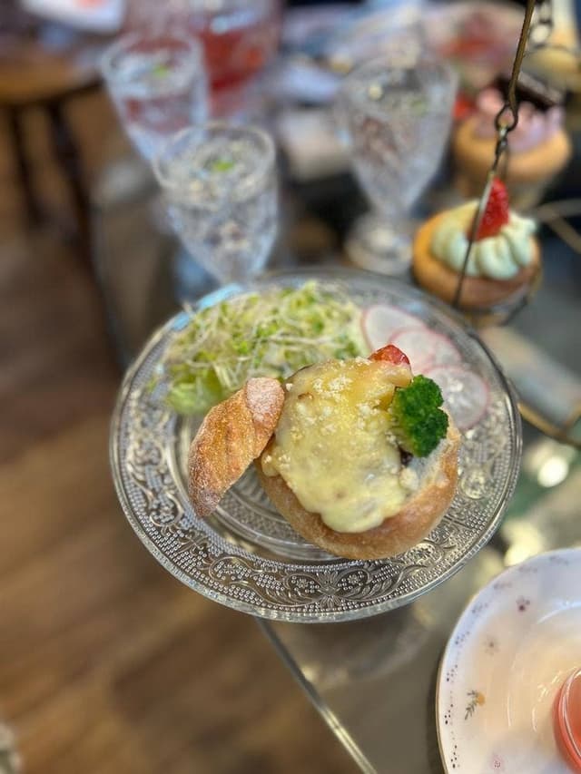 ヴィクトリアンカフェ - サブ画像3