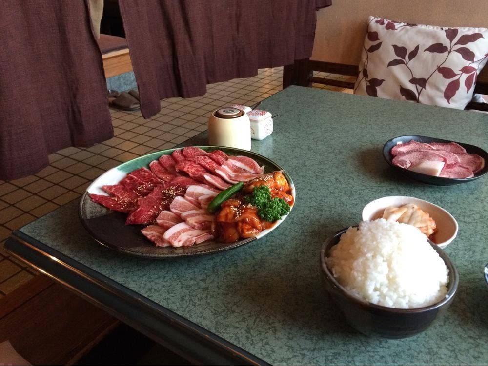 焼肉 輪
