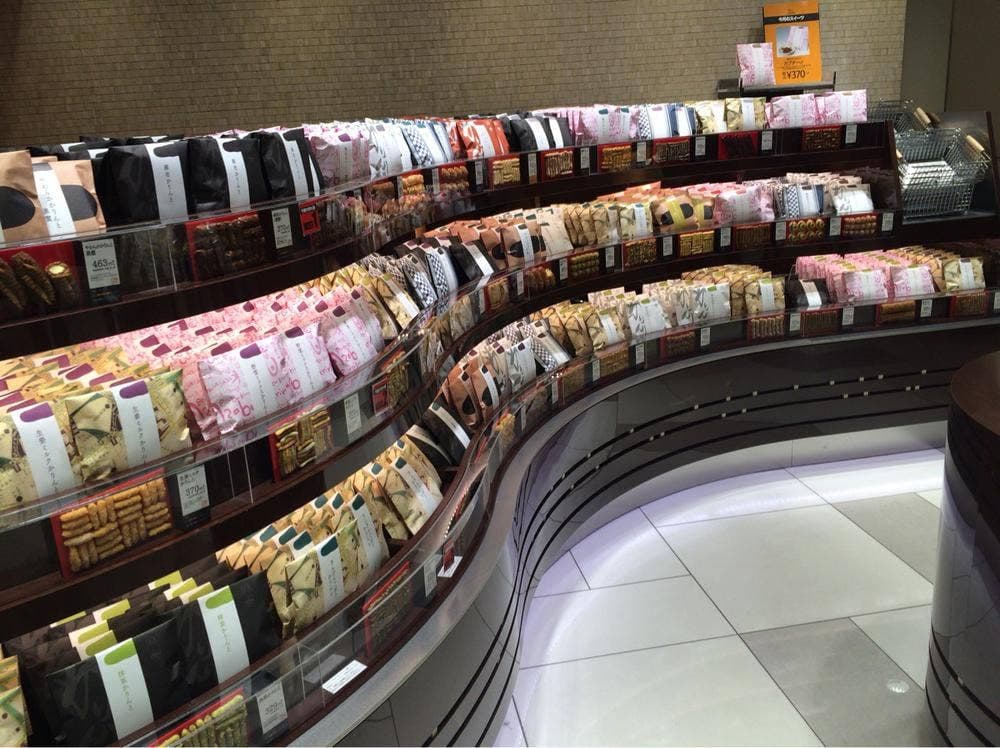 麻布かりんと 大丸梅田店