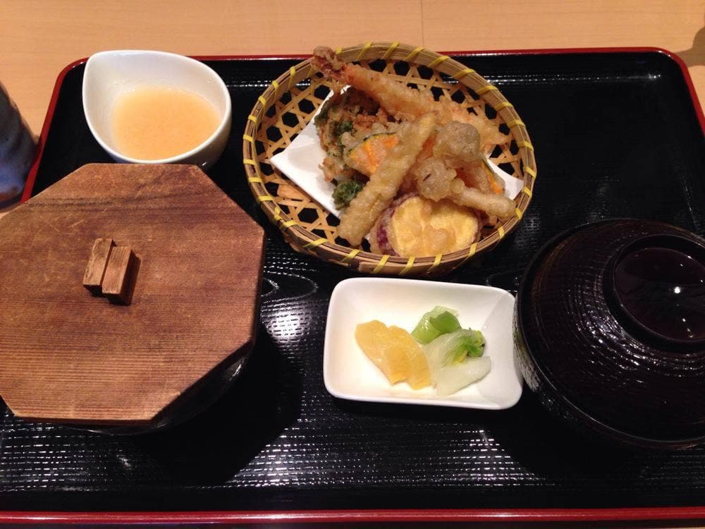 とし庵