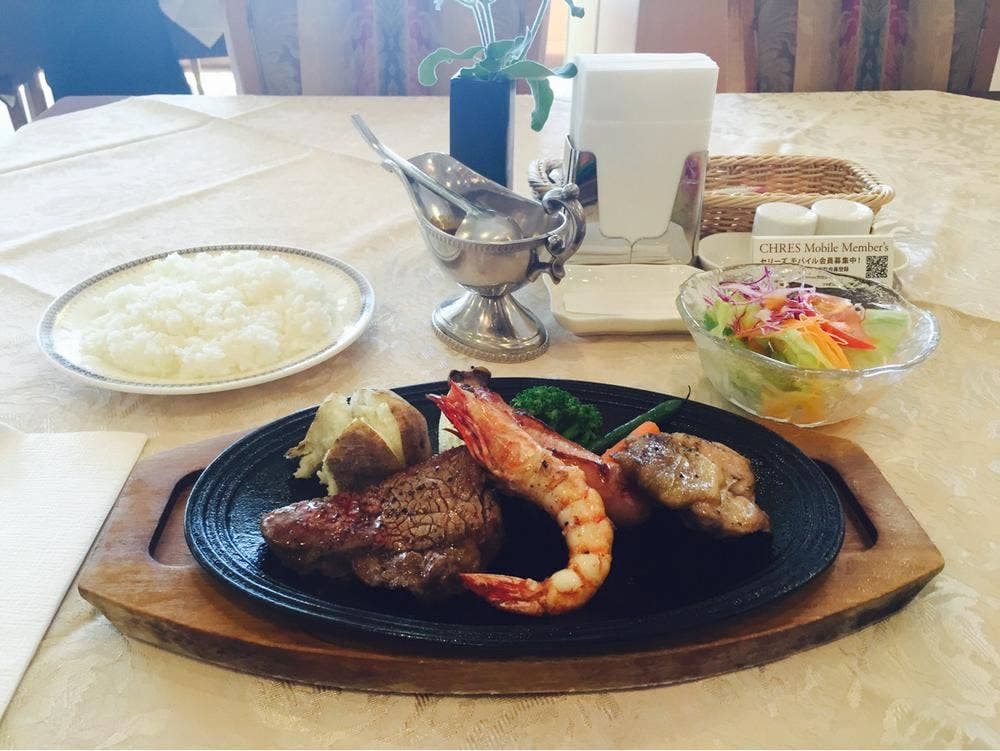 レストラン アンティーク