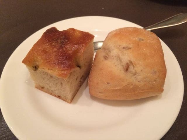 ヴァン・ウタセ - サブ画像2