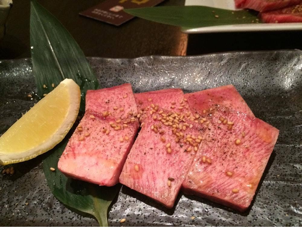 新世館 石和店