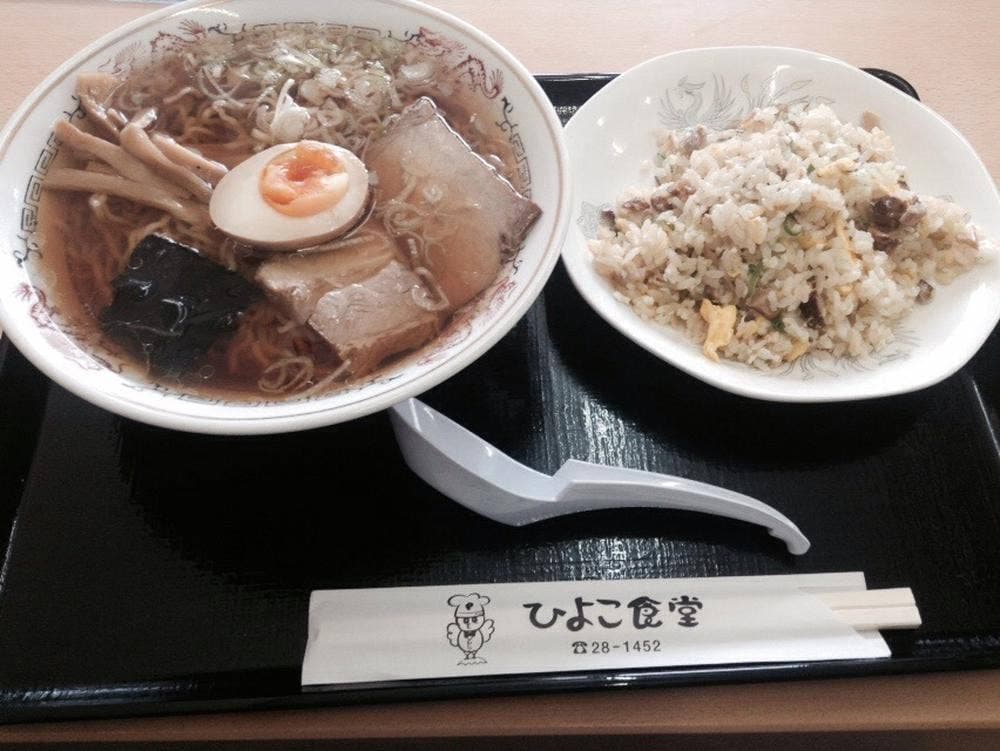 ひよこ食堂
