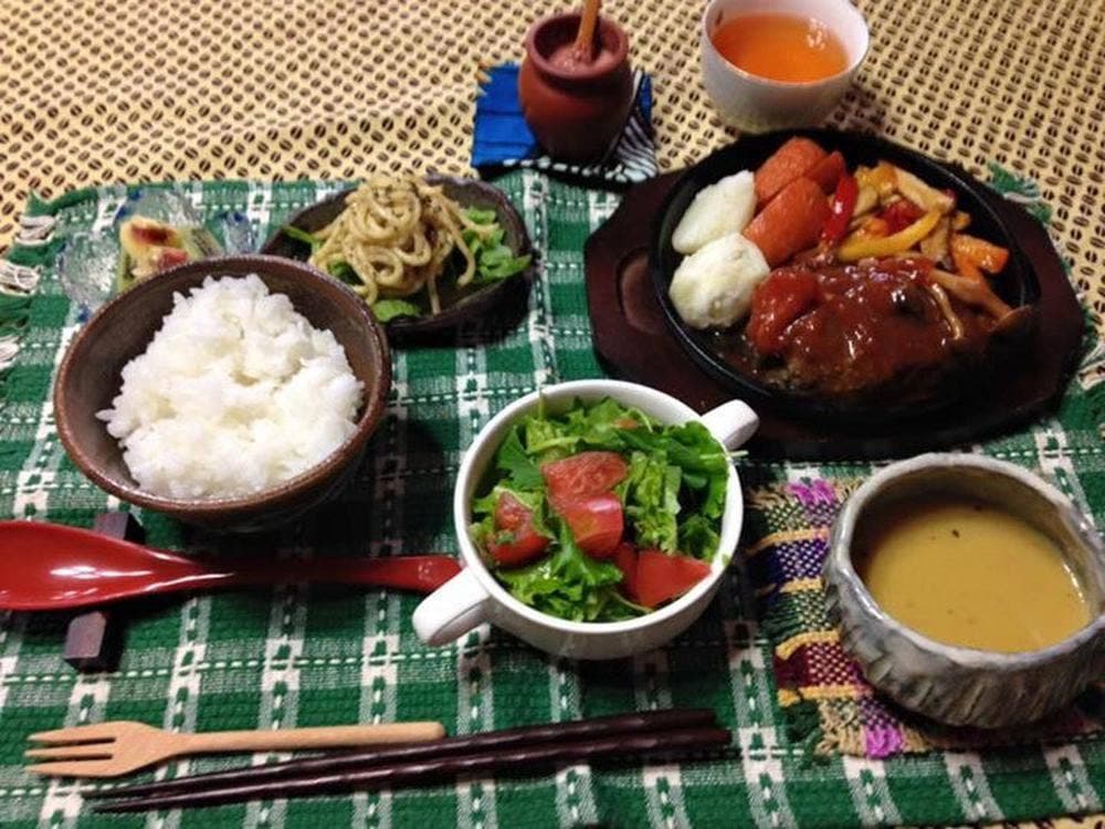カフェ ディラン