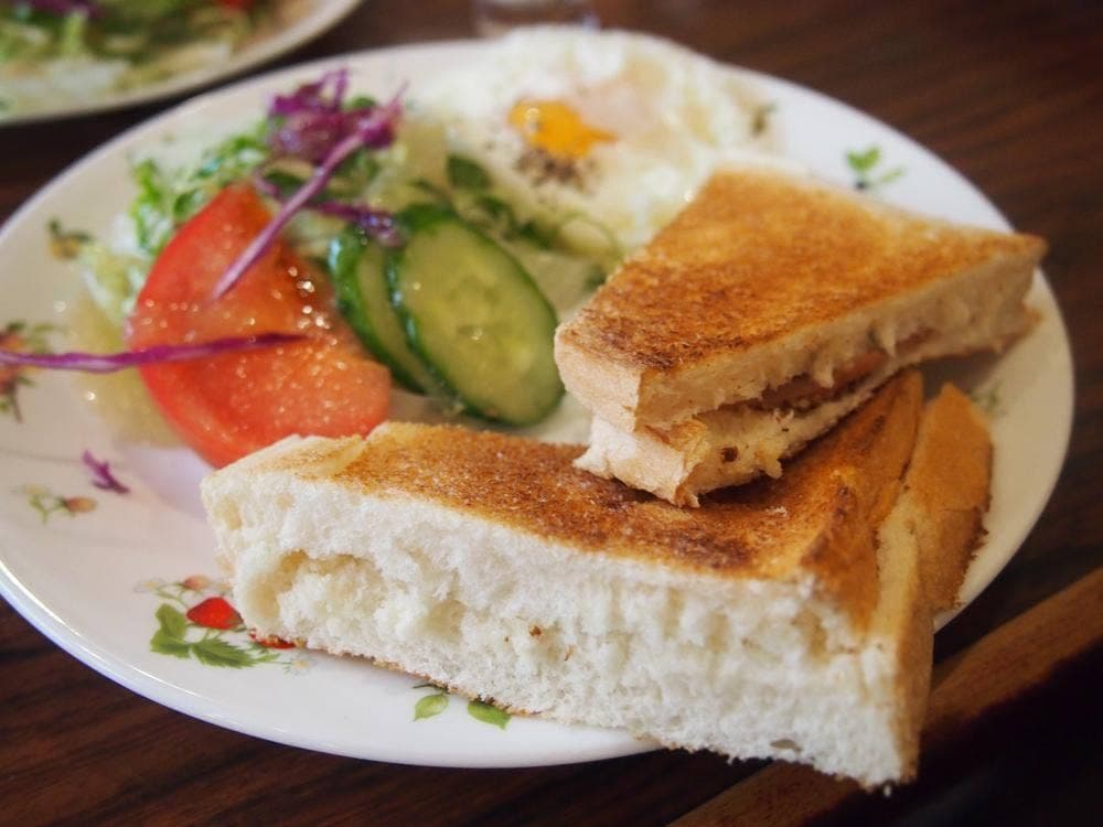 カフェ ボンソワ
