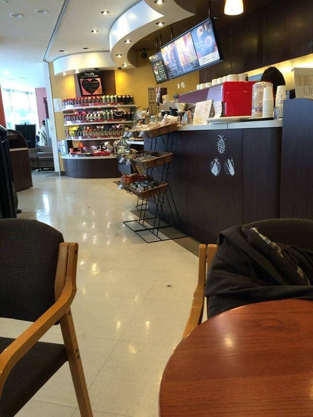 タリーズコーヒー 旭川赤十字病院店 - サブ画像2