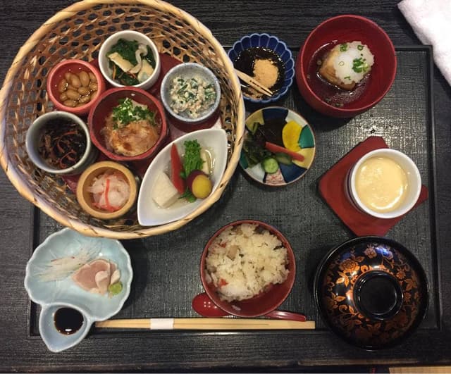 日本料理 わらびの森 - サブ画像2