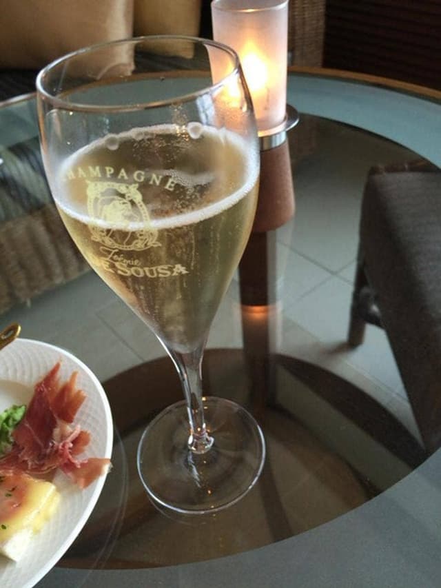 ライブラリー ラウンジ&バー ザ・テラスクラブ アット ブセナ - サブ画像1