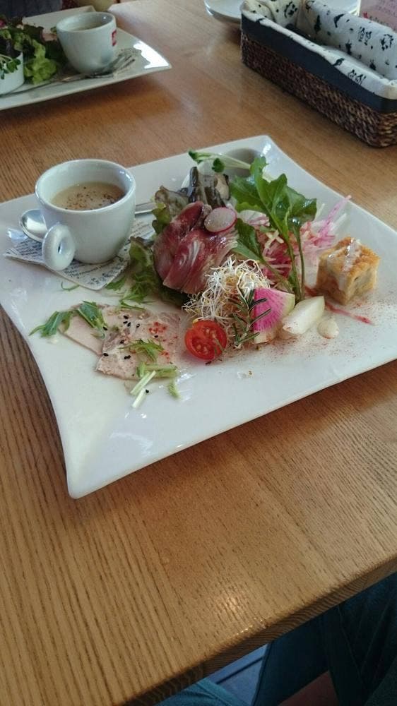 イタリアンダイニングカフェ チィーボ