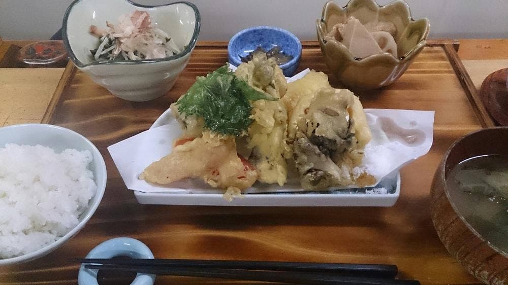 井上