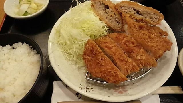 手打ちとんかつ かつ屋 フェリエ南草津店 - サブ画像2