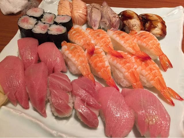 すし屋 銀蔵 鶴川店 - サブ画像1