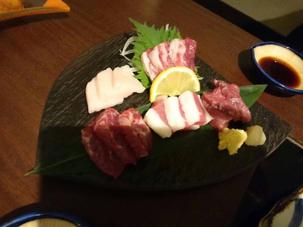 つるまるダイニング