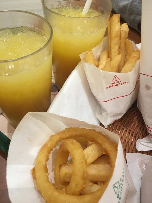 モスバーガー アリオ蘇我店 - サブ画像1