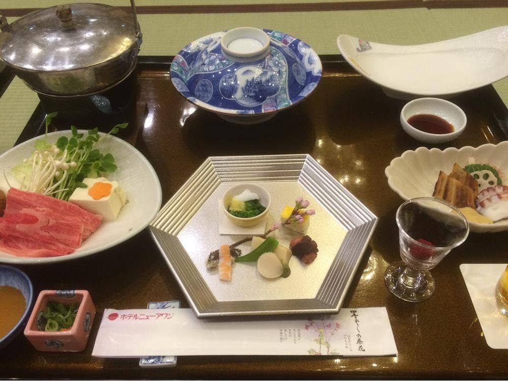鳳凰 ホテルニューアワジ