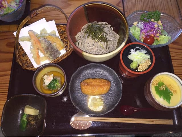 炭火焼とふるさと料理 山の茶屋 - サブ画像3