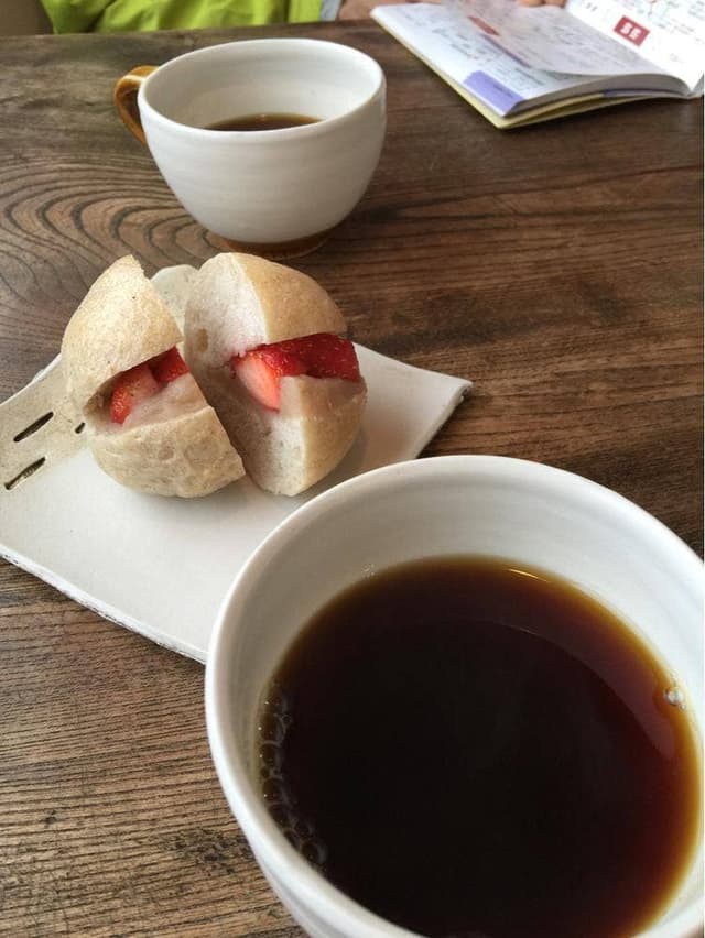 酵母パン屋 トゥルシー - サブ画像1