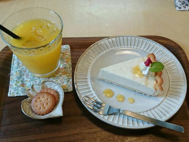 雑貨とカフェと古道具 Patrie - サブ画像1