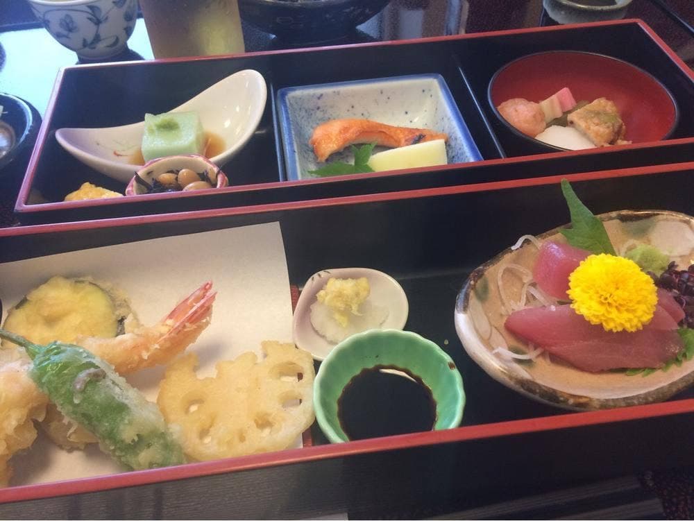 日本料理 わか山