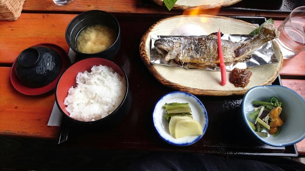 お食事処 球道