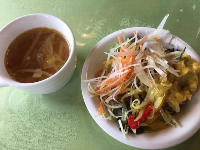 田舎の洋食屋 キッチン フレカンテ - サブ画像1