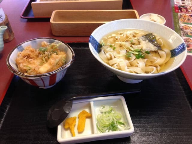 やじろべえ 神の倉店 - サブ画像1