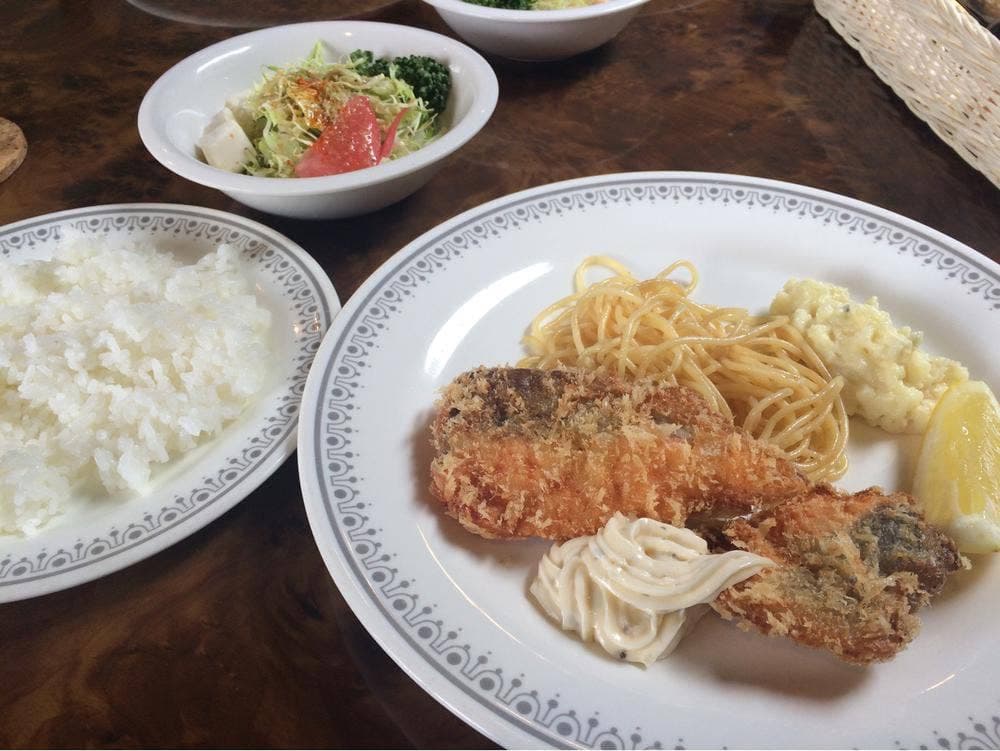 カフェレスト デミ