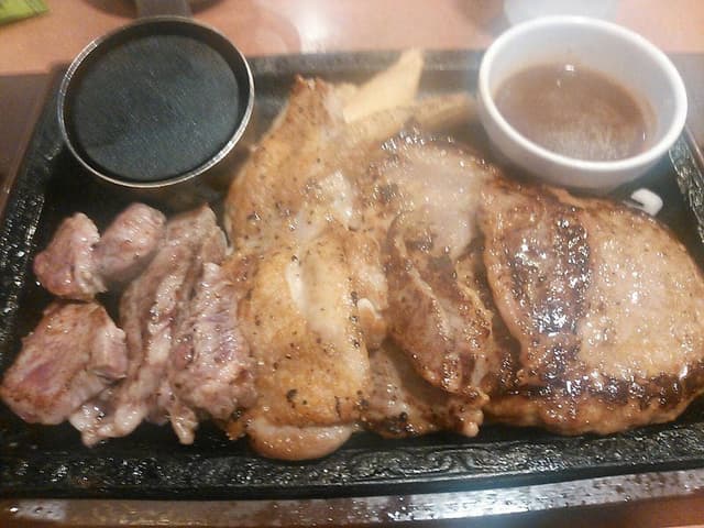 ステーキガスト 京都十条通店 - サブ画像1