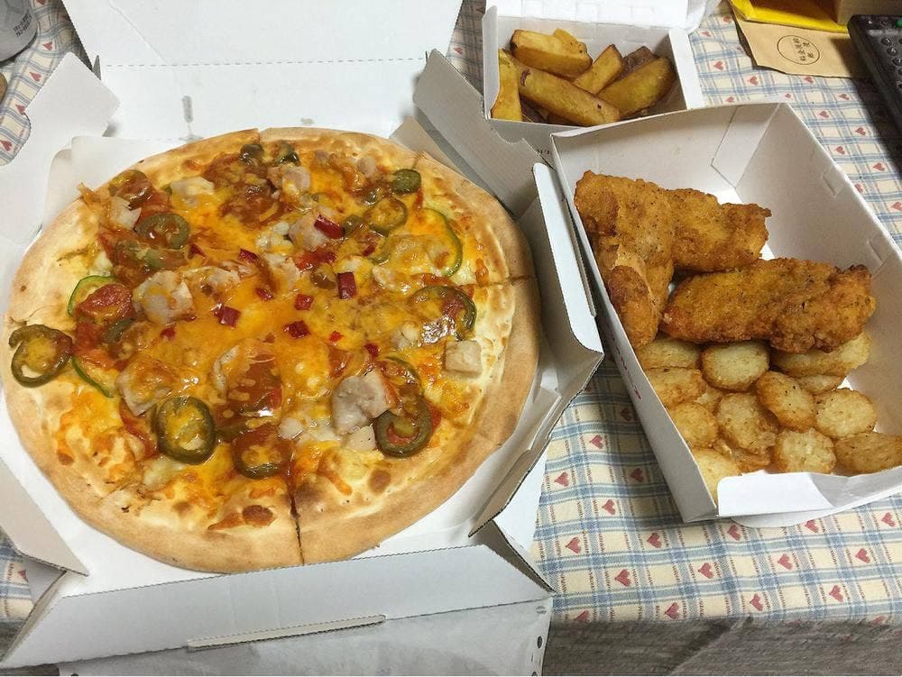 ピザ・カリフォルニア 大在店