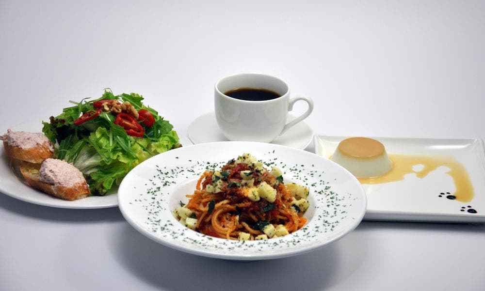 DINIZ CAFE 城山店