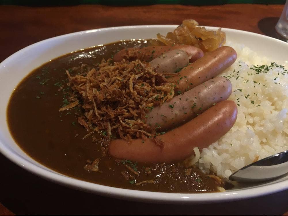 カレー屋 3時まで。