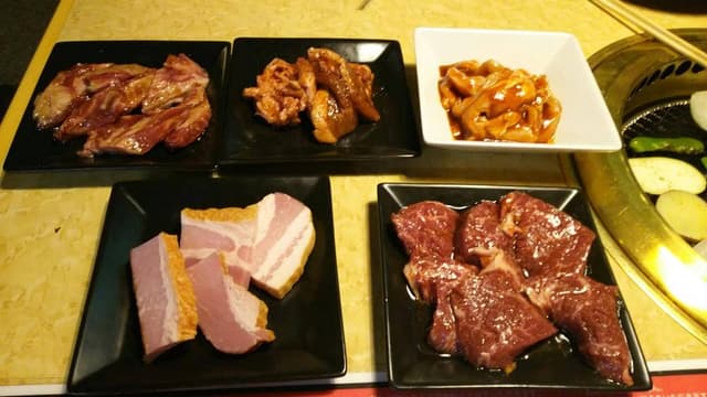 焼肉たんか 南郷13丁目店 - サブ画像1