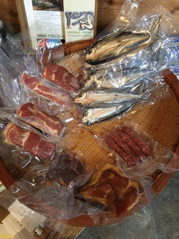 スモークハウス 白南風