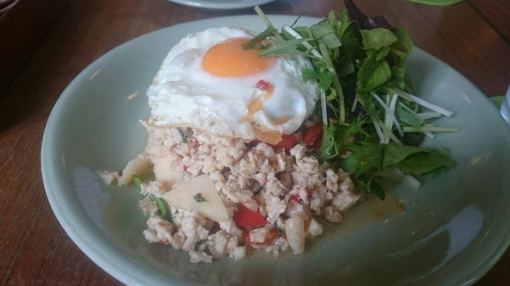 BAAN HATAH dining table