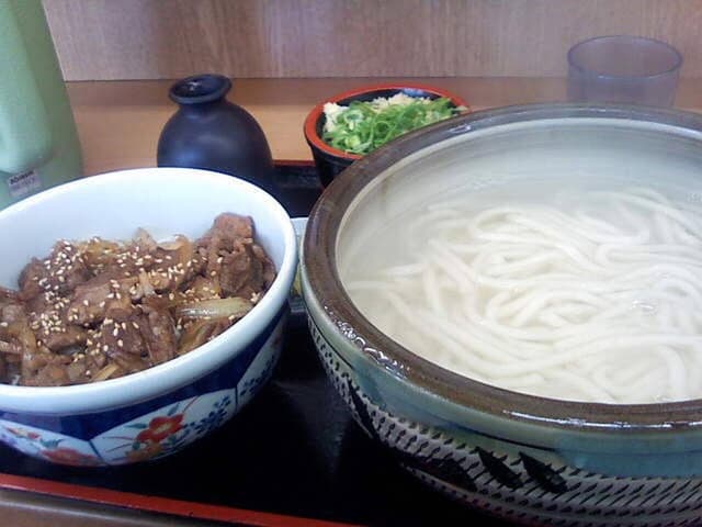 鳴門うどん やまなみ店 - サブ画像1