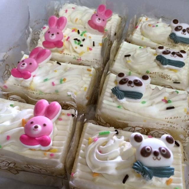 シャトレーゼ 富士河口湖店 - サブ画像3