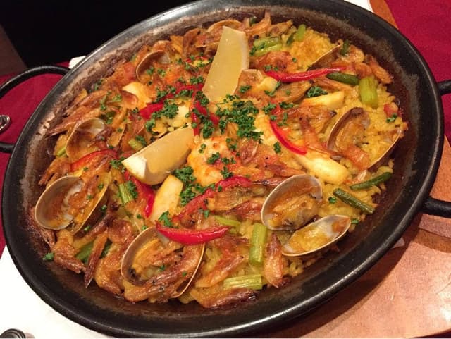 スペイン料理レストラン エルヴィエント - サブ画像3