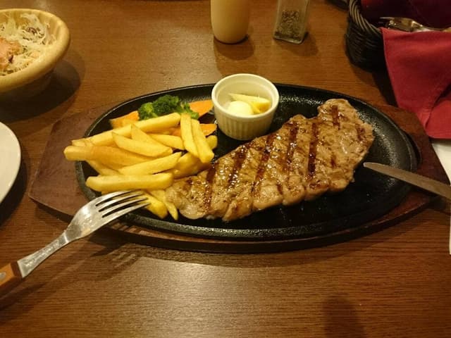 ステーキハウスエブリーチョイス - サブ画像3