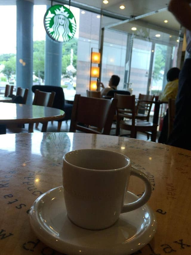 スターバックス コーヒー 横浜ビジネスパーク店 - サブ画像1