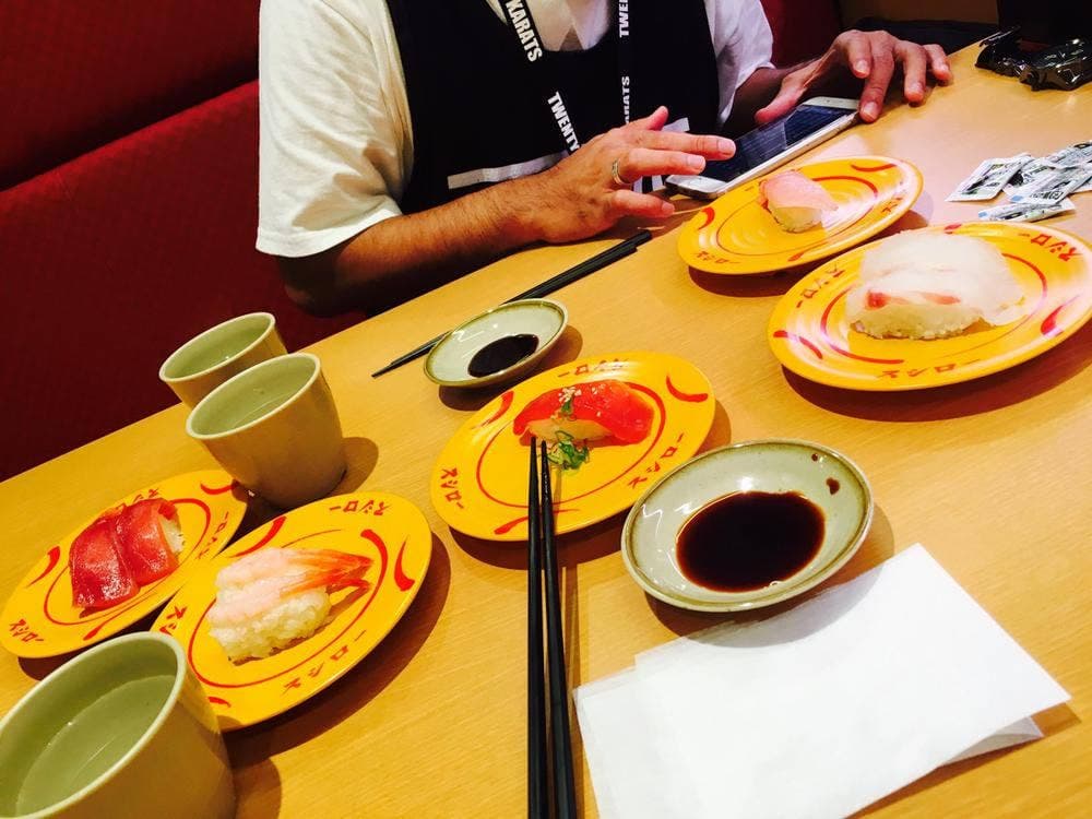 スシロー 糸満西崎店