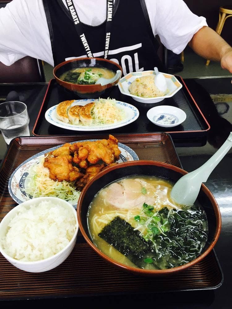 とん珍亭 国場店