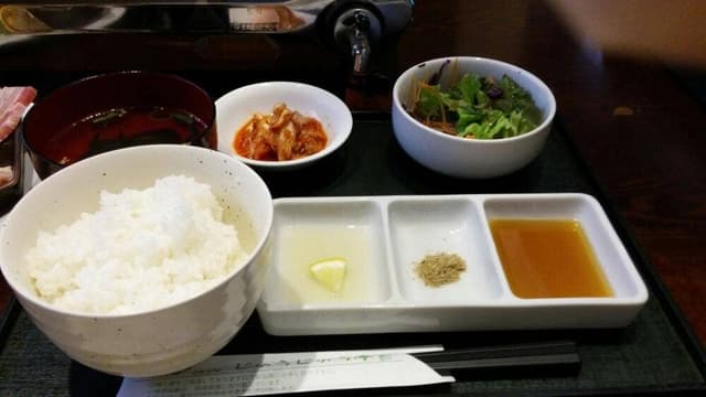 焼肉じゅうじゅう亭 - サブ画像1