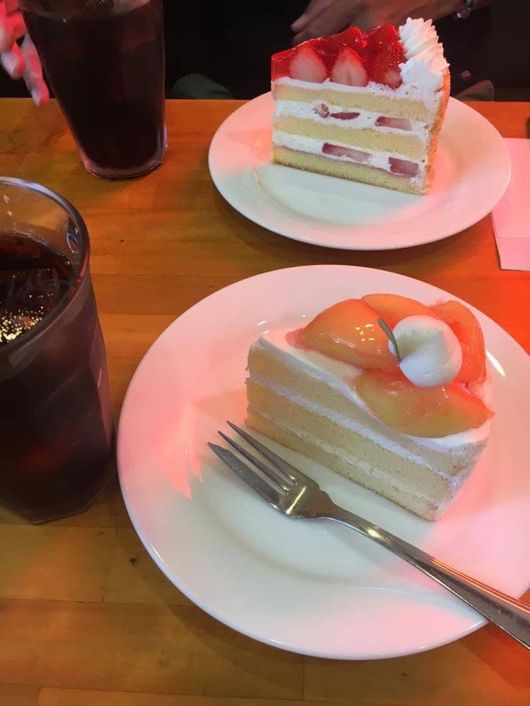洋菓子フィレンツェ かの里店